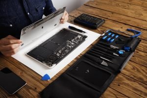 <strong>Navigating MacBook Screen Replacement Costs in India: What You Need to Know</strong>
